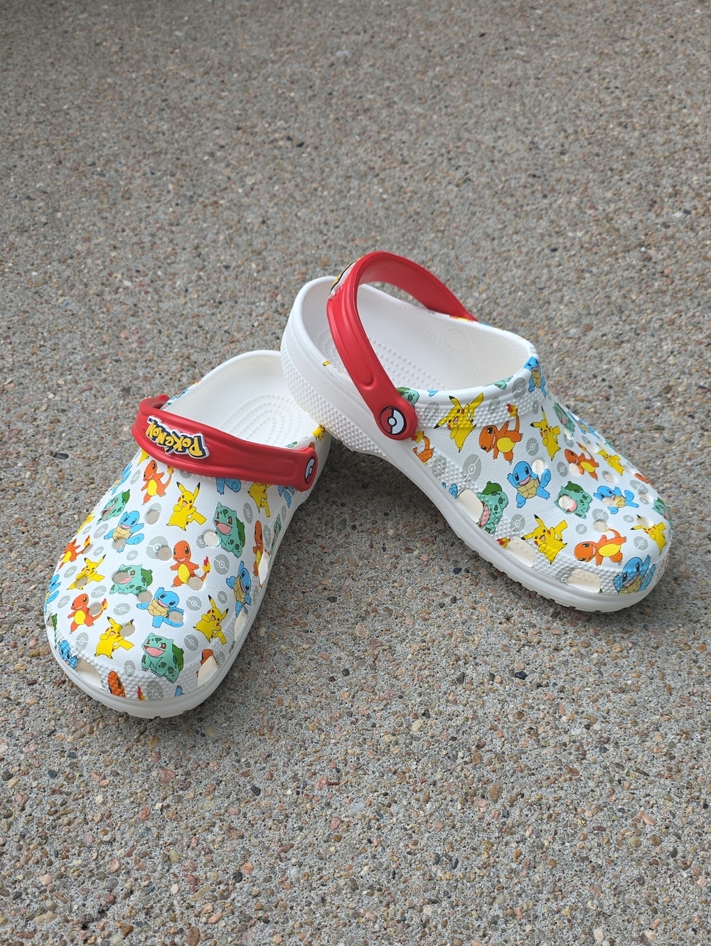 Crocs Pokémon Pikachu Charizard Squirtle Bulbasaur Print Clogs with Red Strap J6